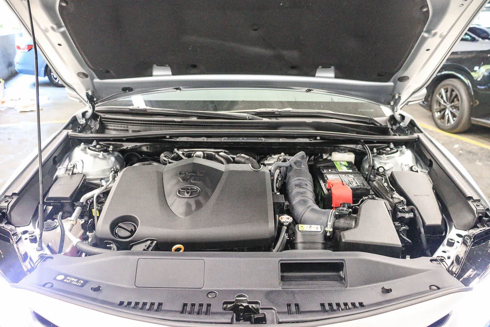 Used 2024 Toyota Camry XSE FWD image 27