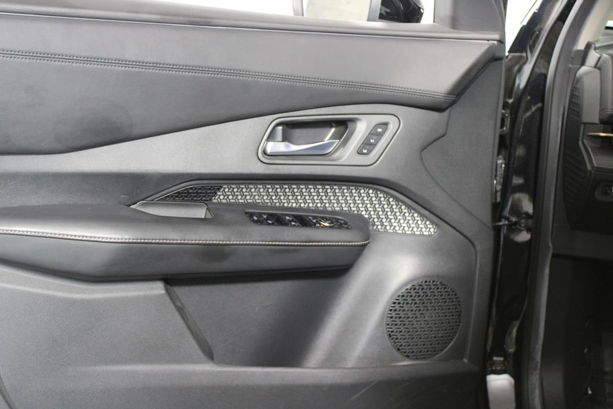 Used 2023 Nissan Ariya FWD image 6