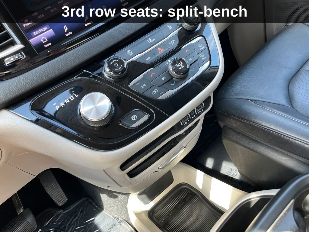 Used 2022 Chrysler Pacifica Touring-L FWD image 25