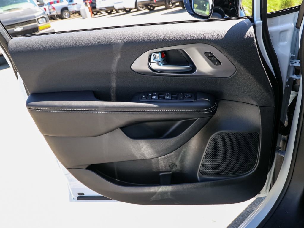 New 2026 Chrysler Pacifica Select w/ S Appearance Package FWD image 22