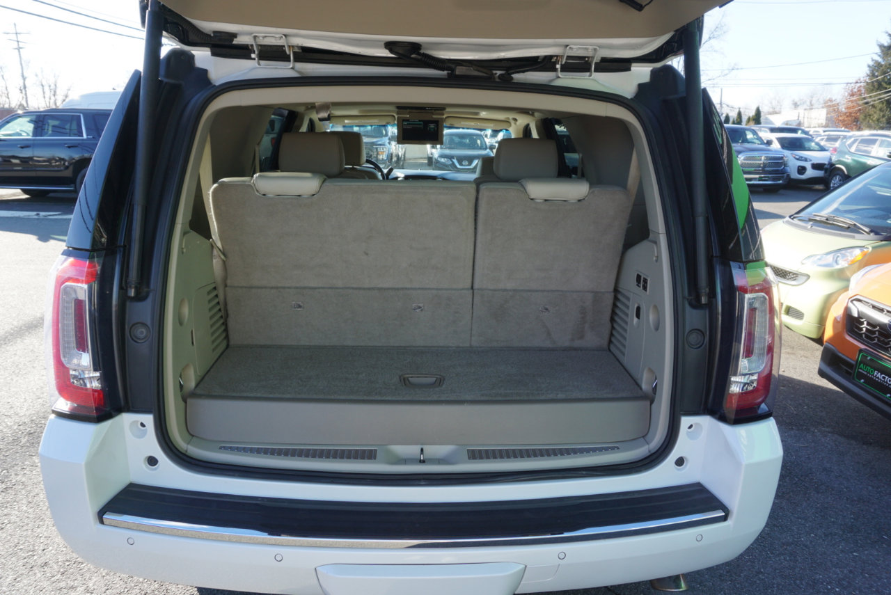Used 2018 GMC Yukon Denali w/ Open Road Package image 10