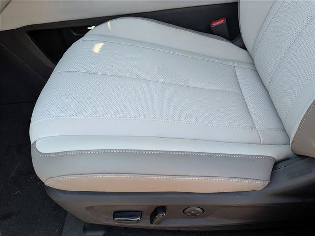 New 2027 INFINITI QX60 Luxe w/ Cargo Package FWD image 4