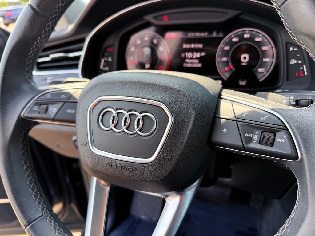 Used 2023 Audi Q8 Prestige w/ Prestige Package AWD/4WD image 28