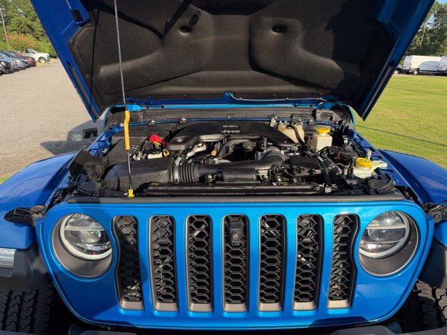 Used 2020 Jeep Gladiator Mojave AWD/4WD image 32