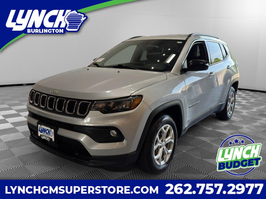 Used 2024 Jeep Compass Latitude AWD/4WD image 1