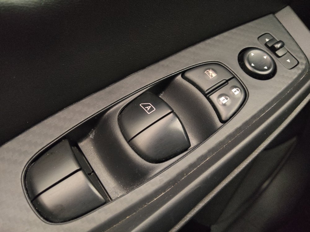 Used 2024 Nissan Sentra SV FWD image 27