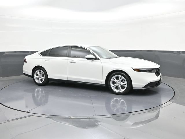 Used 2025 Honda Accord LX image 14