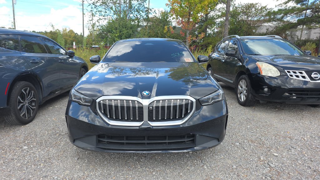 Used 2024 BMW 530i RWD image 2