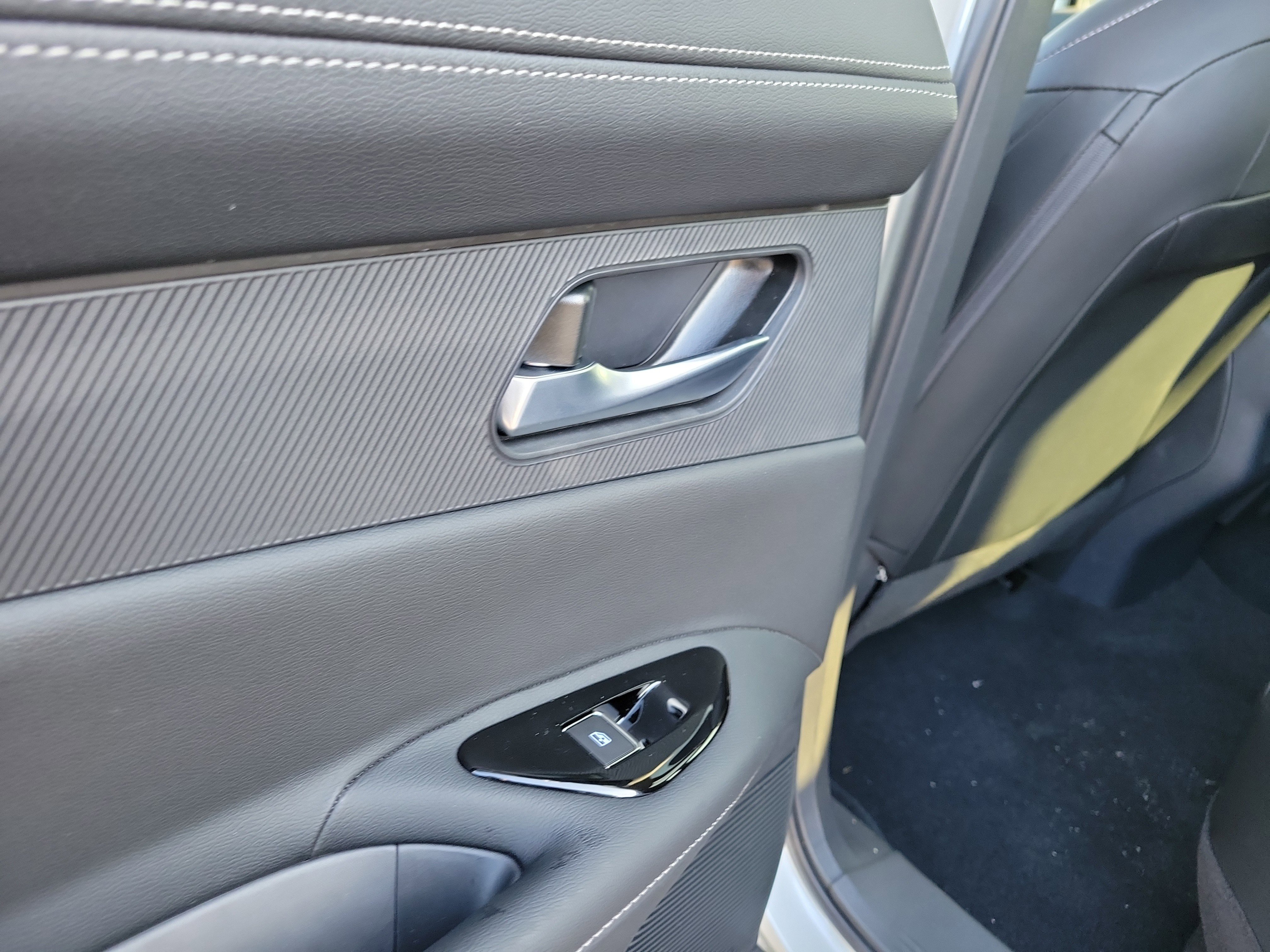 Certified 2025 Nissan Murano SL AWD/4WD image 13