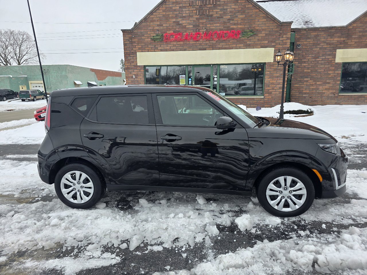 Used 2023 Kia Soul LX image 5