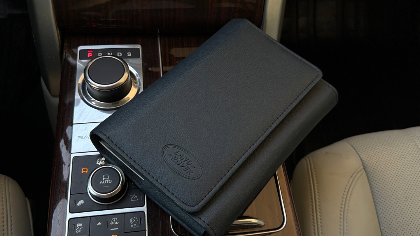 Used 2016 Land Rover Range Rover HSE image 21