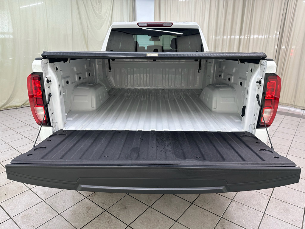 Certified 2023 GMC Sierra 1500 Pro w/ Graphite Edition AWD/4WD image 10