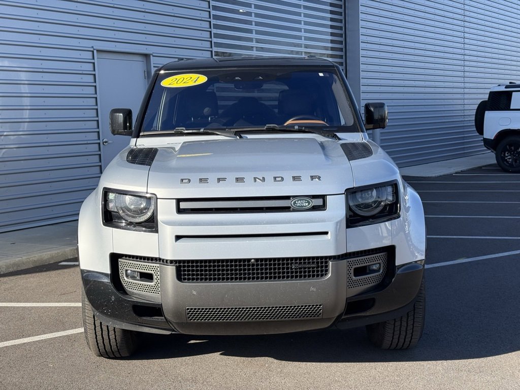 Used 2023 Land Rover Defender 110 X-Dynamic SE video 2
