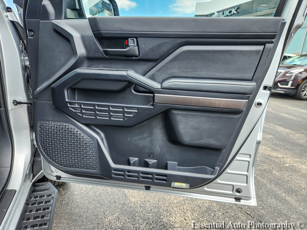 Used 2025 Toyota 4Runner SR5 AWD/4WD image 19