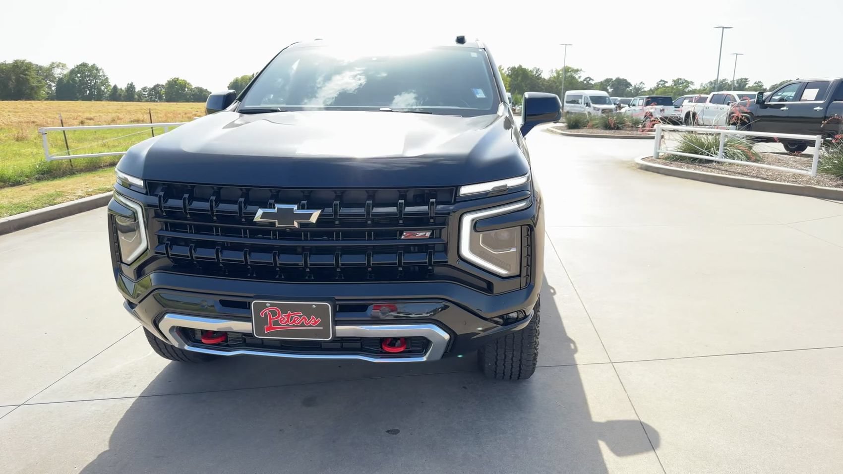 Used 2025 Chevrolet Suburban Z71 AWD/4WD image 4