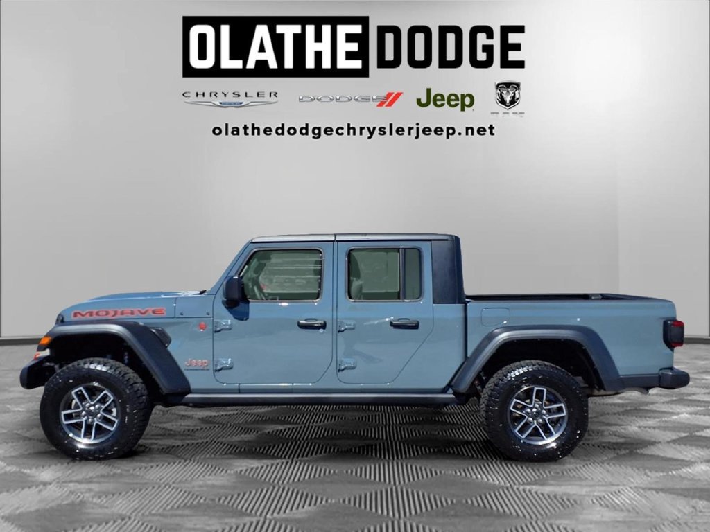 Used 2026 Jeep Gladiator Mojave AWD/4WD image 26