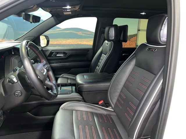 Used 2025 GMC Yukon XL AT4 Ultimate image 17