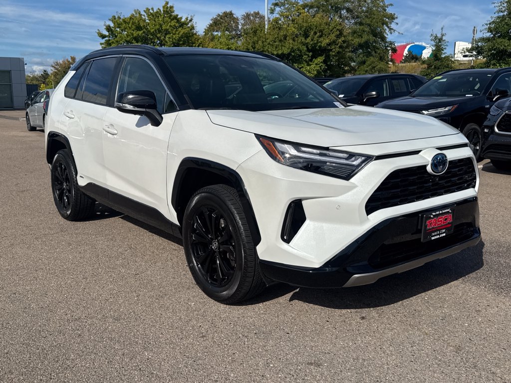 Used 2023 Toyota RAV4 XSE AWD/4WD image 11