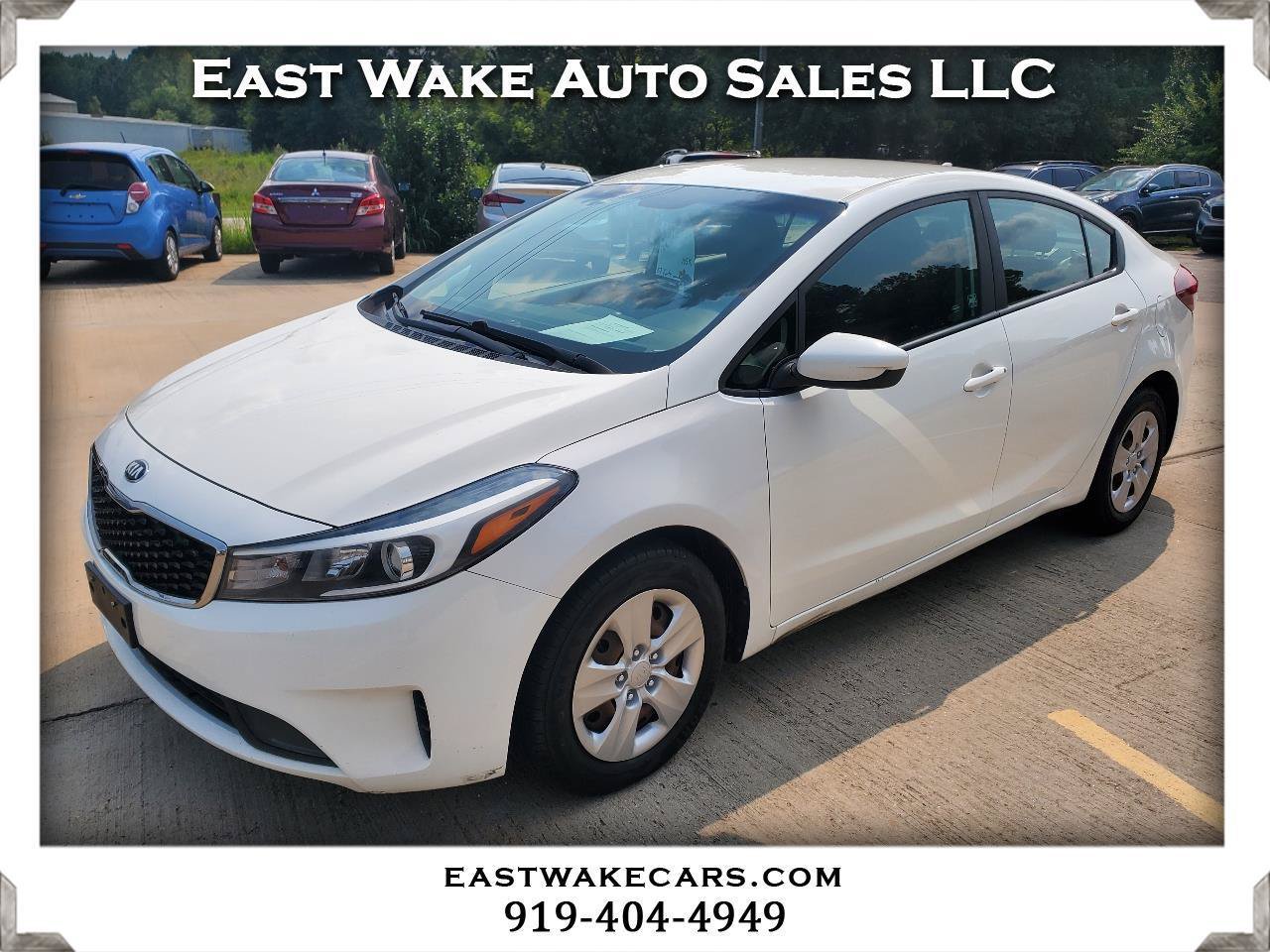 Used 2017 Kia Forte LX FWD image 1