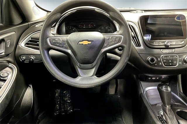 Used 2020 Chevrolet Malibu LT image 9