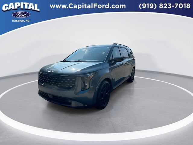 Used 2025 Kia Carnival SX FWD image 4