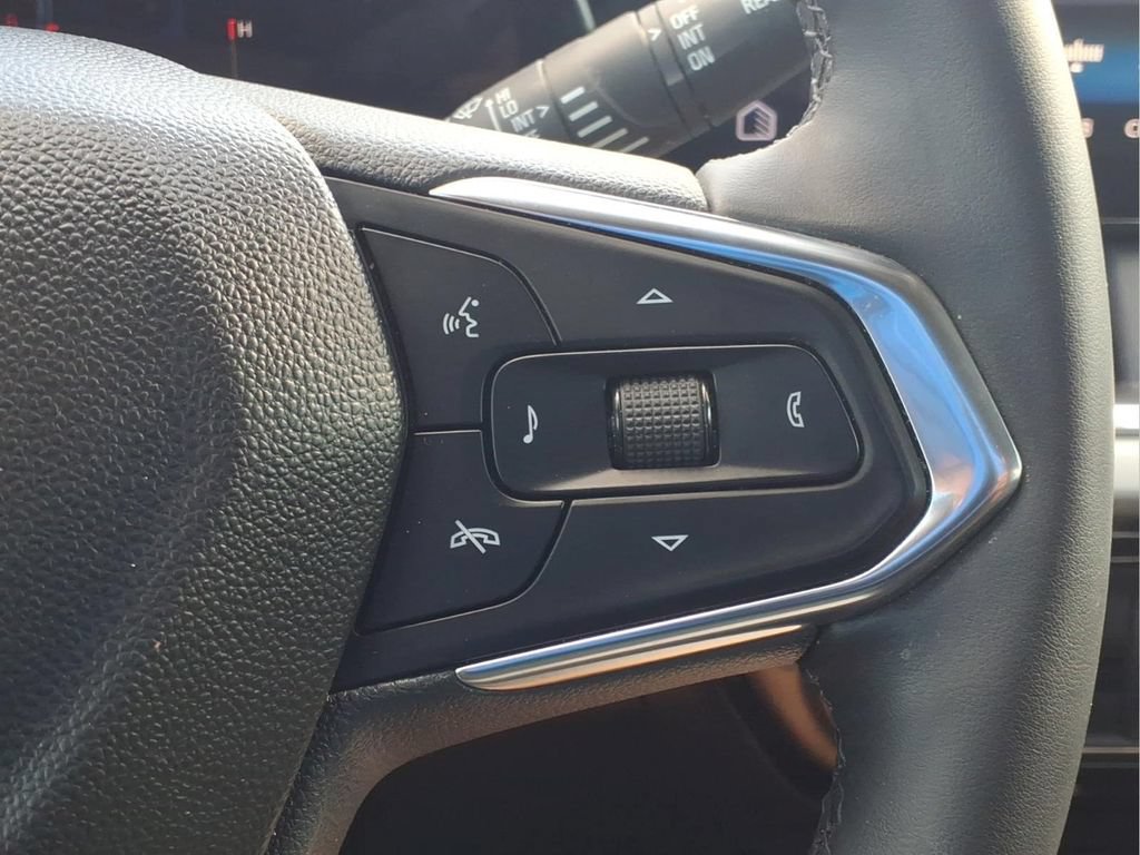 Used 2024 Chevrolet Trax LT w/ Driver Confidence Package FWD image 24