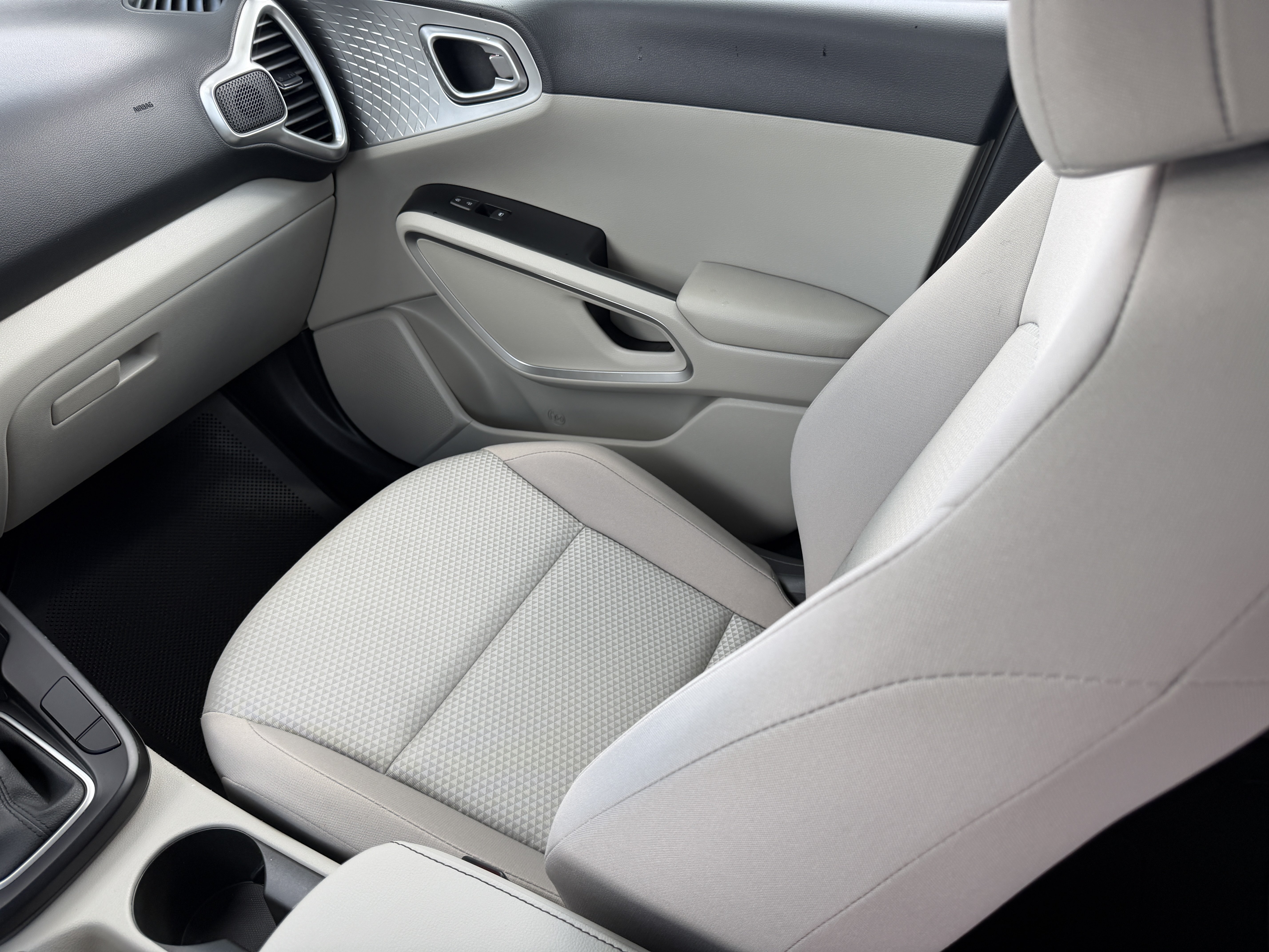 Certified 2023 Kia Soul LX FWD image 16