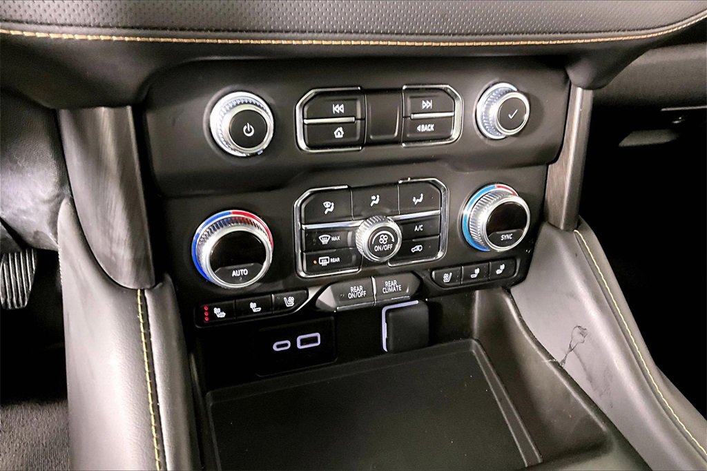 Certified 2024 GMC Yukon XL AT4 w/ Technology Package image 15