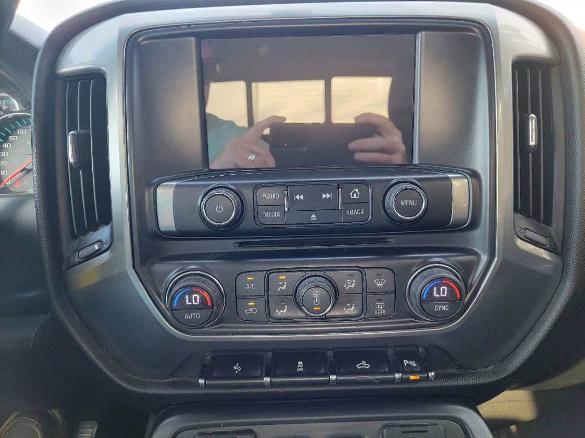 Used 2018 Chevrolet Silverado 1500 LT w/ Texas Edition RWD image 16