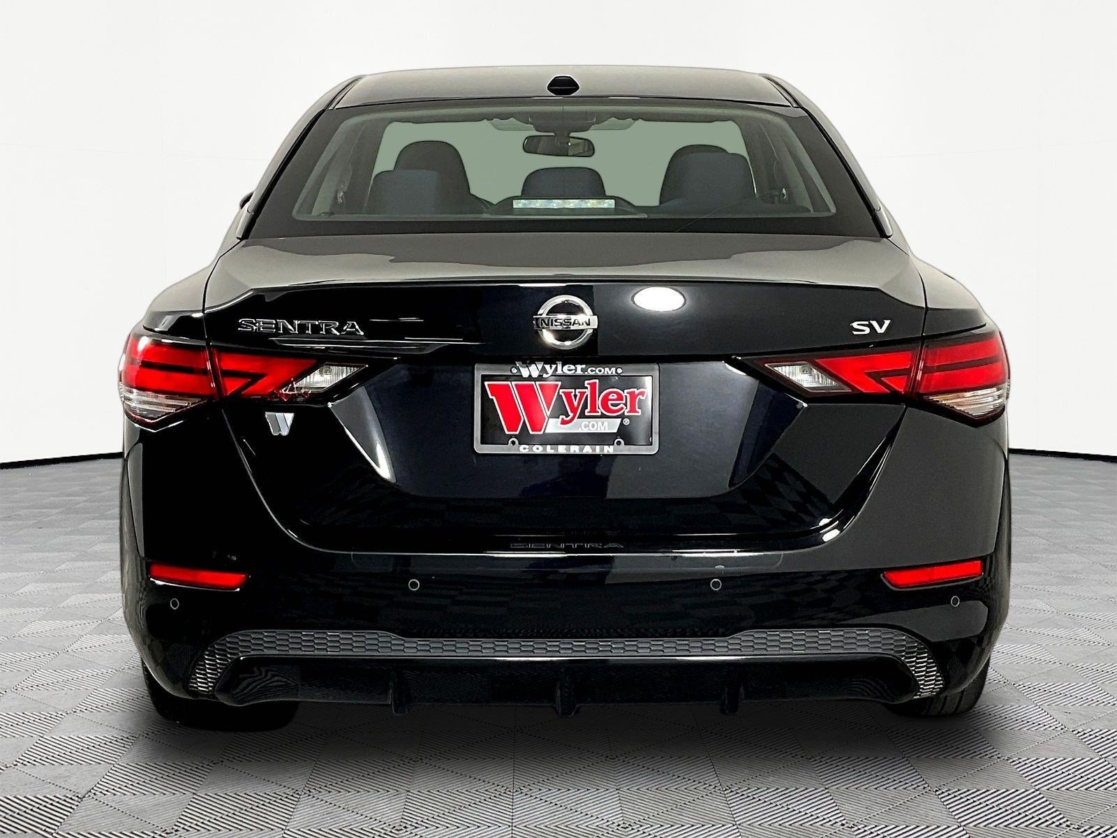 Certified 2022 Nissan Sentra SV w/ Trunk Package FWD image 5