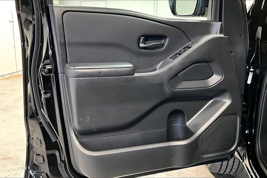 Used 2025 Nissan Frontier S w/ S Utility Package image 20