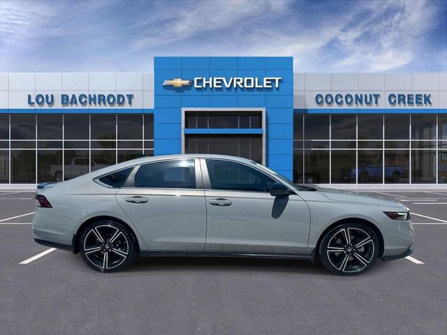 Used 2025 Honda Accord Sport image 9