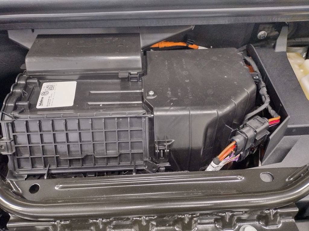 New 2025 Volkswagen ID.4 Pro image 7