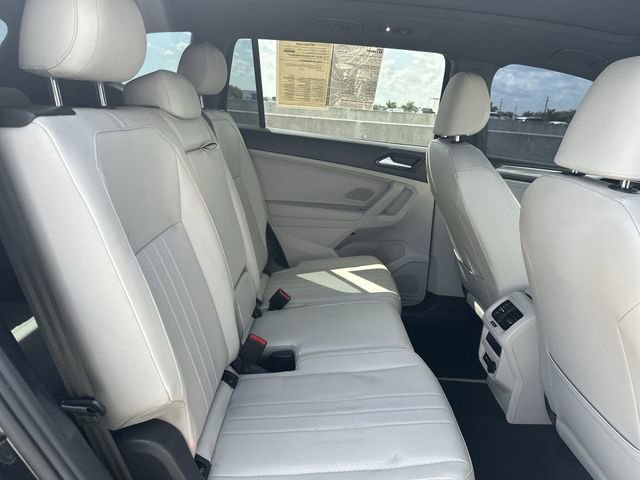 Used 2022 Volkswagen Tiguan SE R-Line image 27