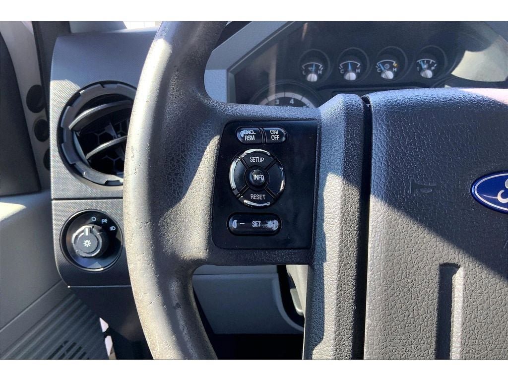 Used 2015 Ford F250 XL w/ Power Equipment Group AWD/4WD image 19