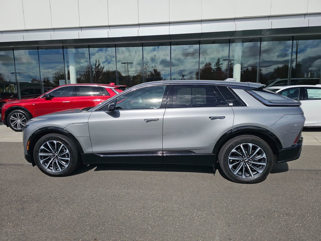 Certified 2024 Cadillac Lyriq Sport AWD/4WD image 4