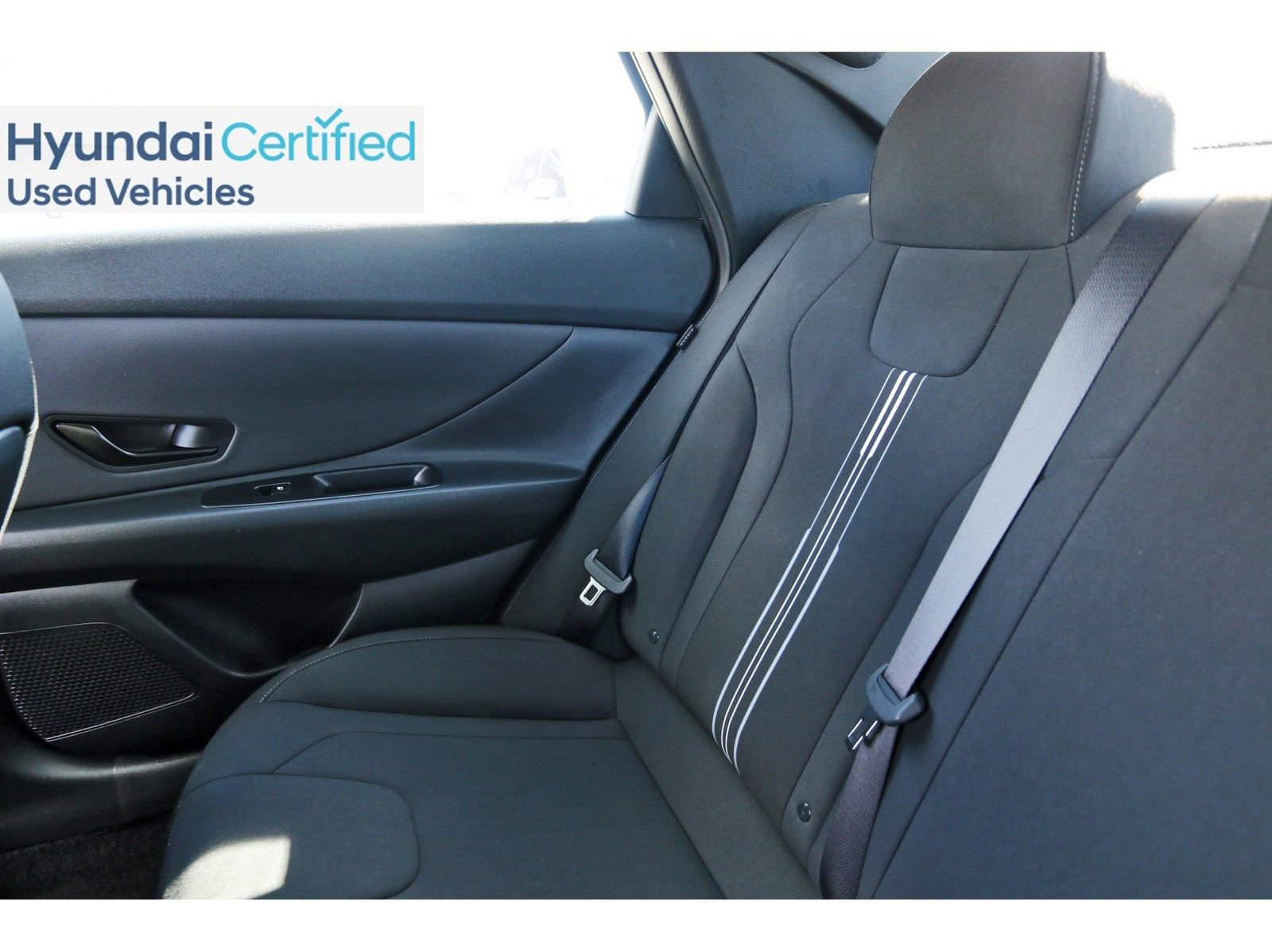 Certified 2025 Hyundai Elantra SEL FWD image 14
