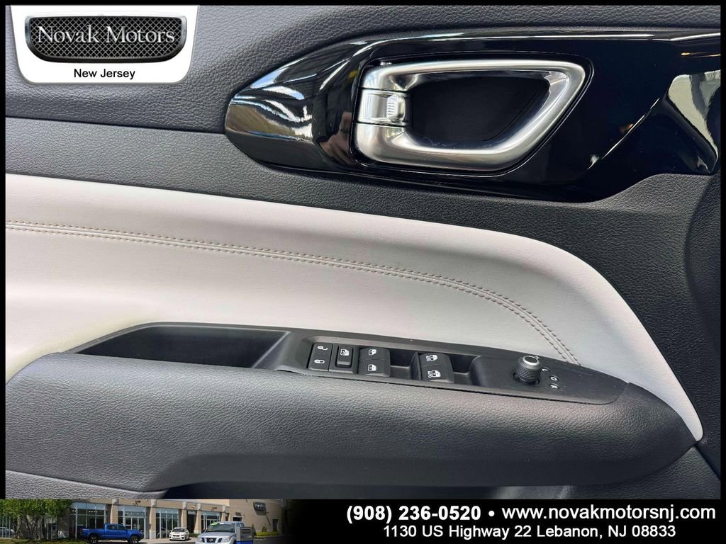 Used 2022 Jeep Compass Limited image 15