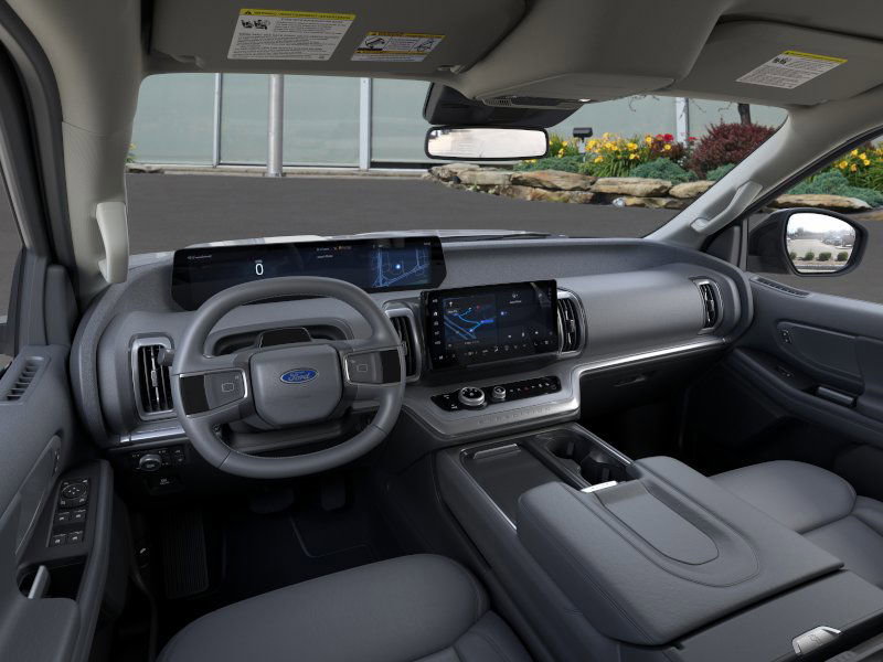 New 2026 Ford Expedition Active image 9