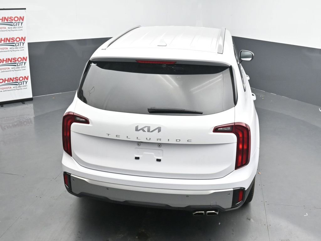 Used 2024 Kia Telluride S image 16