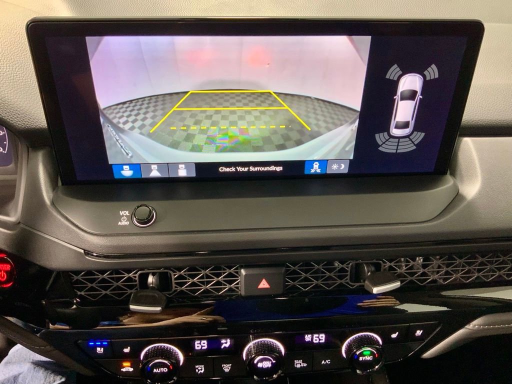 Used 2025 Honda Accord Touring image 4