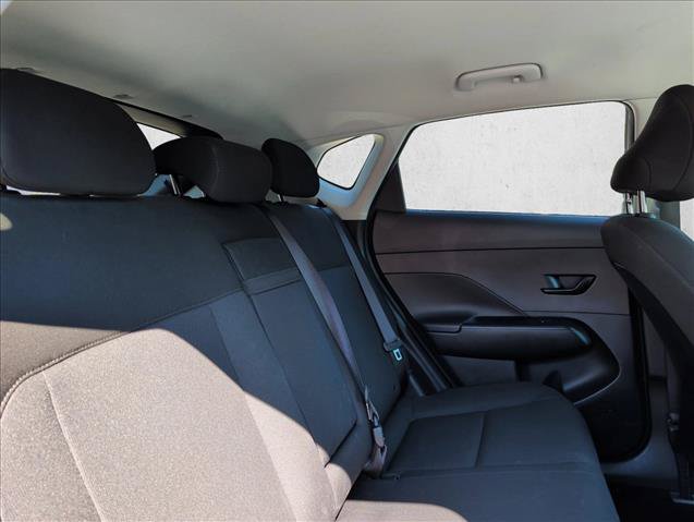 Used 2025 Hyundai Kona SEL FWD image 24