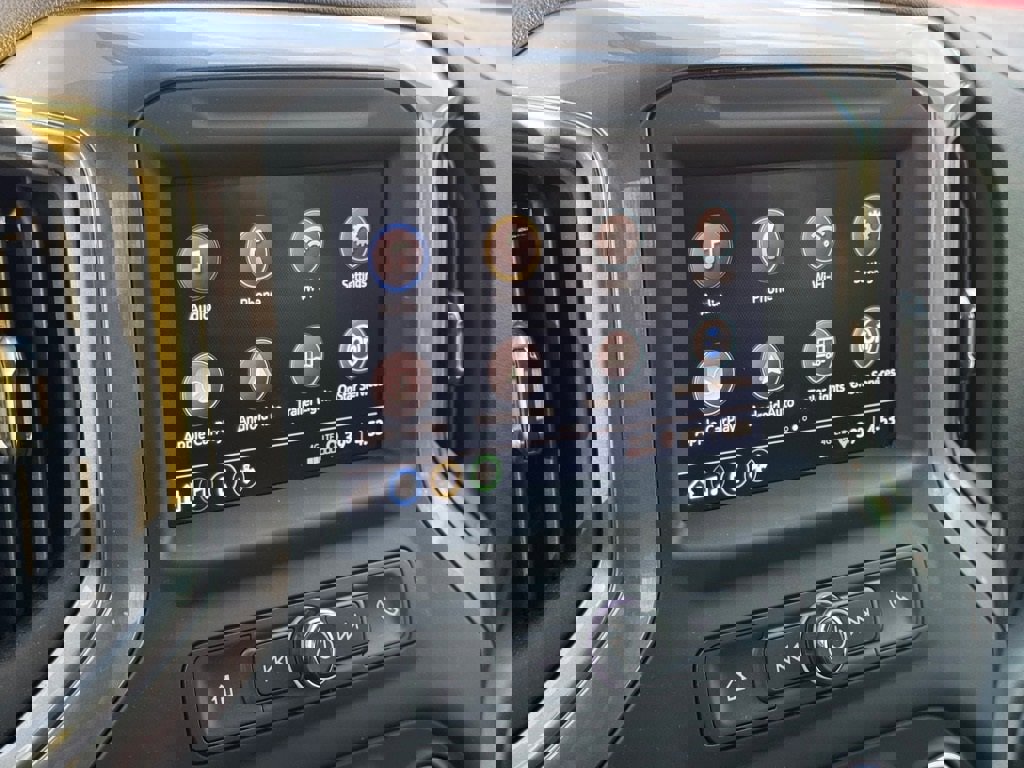 Used 2025 Chevrolet Silverado 2500 Custom w/ Custom Convenience Package image 22