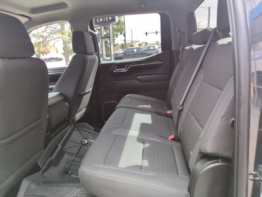 Used 2024 Chevrolet Silverado 1500 LT AWD/4WD image 24