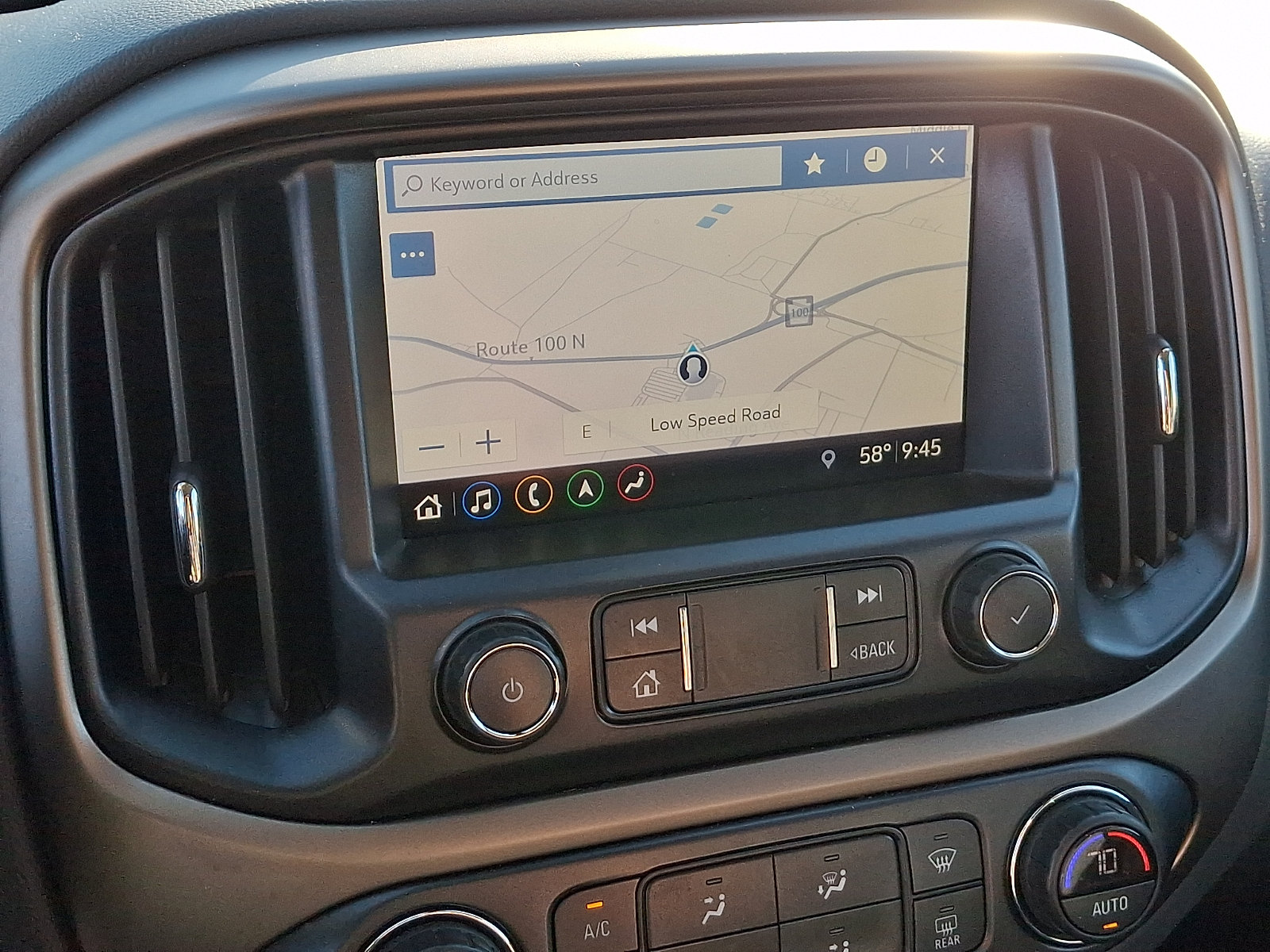 Used 2021 Chevrolet Colorado Z71 w/ Safety Package AWD/4WD image 19
