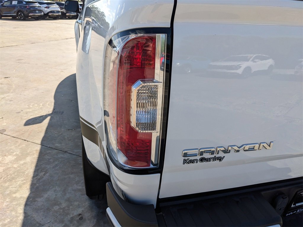 Used 2018 GMC Canyon Denali image 13
