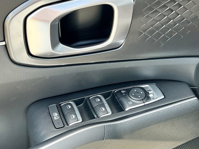 New 2026 Kia Sorento LX FWD image 17