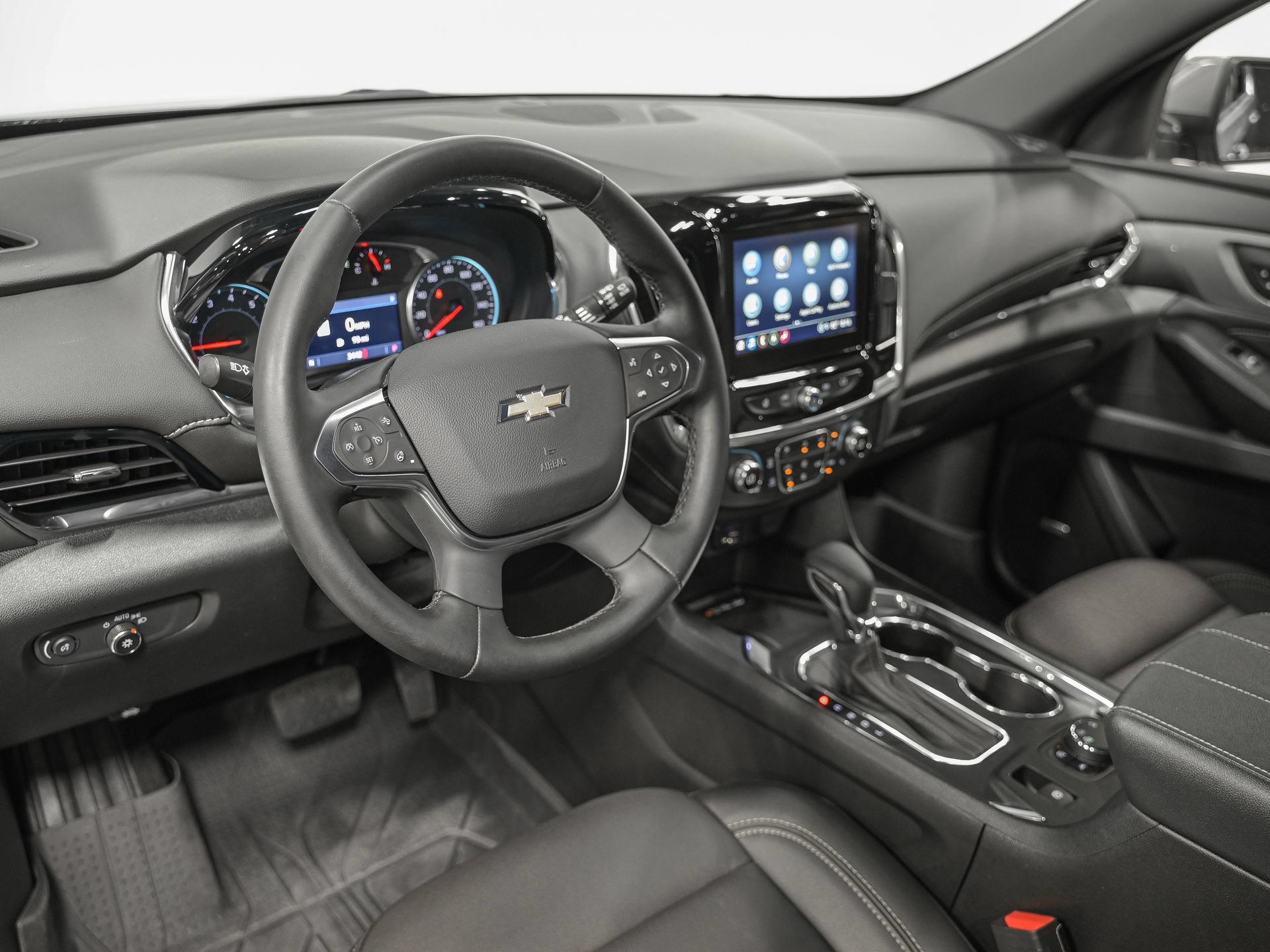 Used 2023 Chevrolet Traverse LT w/ LT Premium Package AWD/4WD image 15