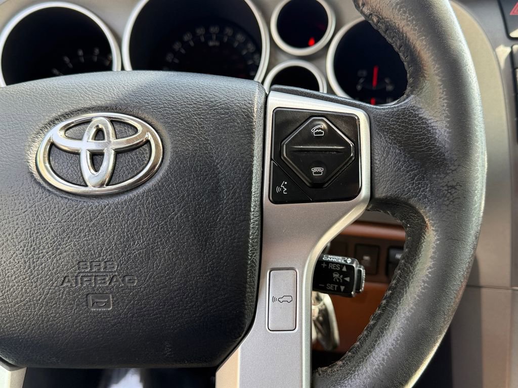 Used 2015 Toyota Sequoia Platinum image 16