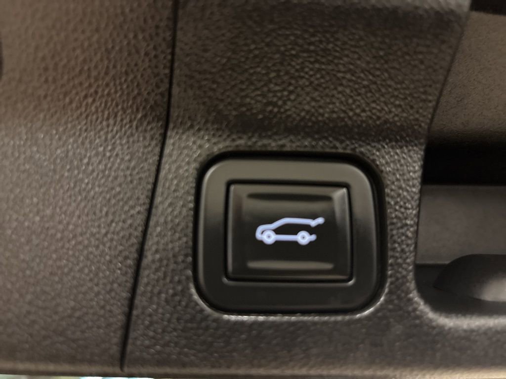 Used 2020 GMC Acadia Denali w/ Denali Ultimate Package image 39